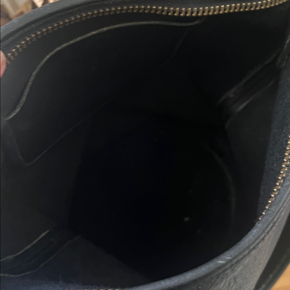Coach Black Leather Hobo Bag with Gold Hardware - Picture 6 of 7